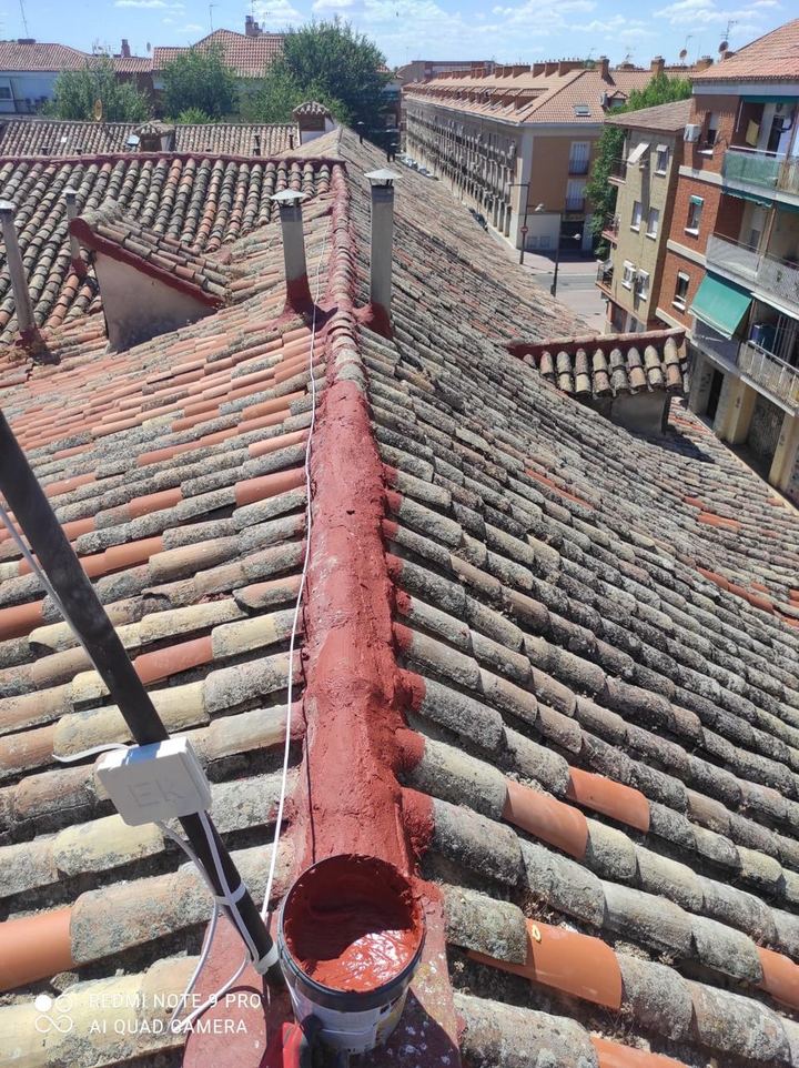 Desatasco de bajantes — trabajo de Canalones Sierra